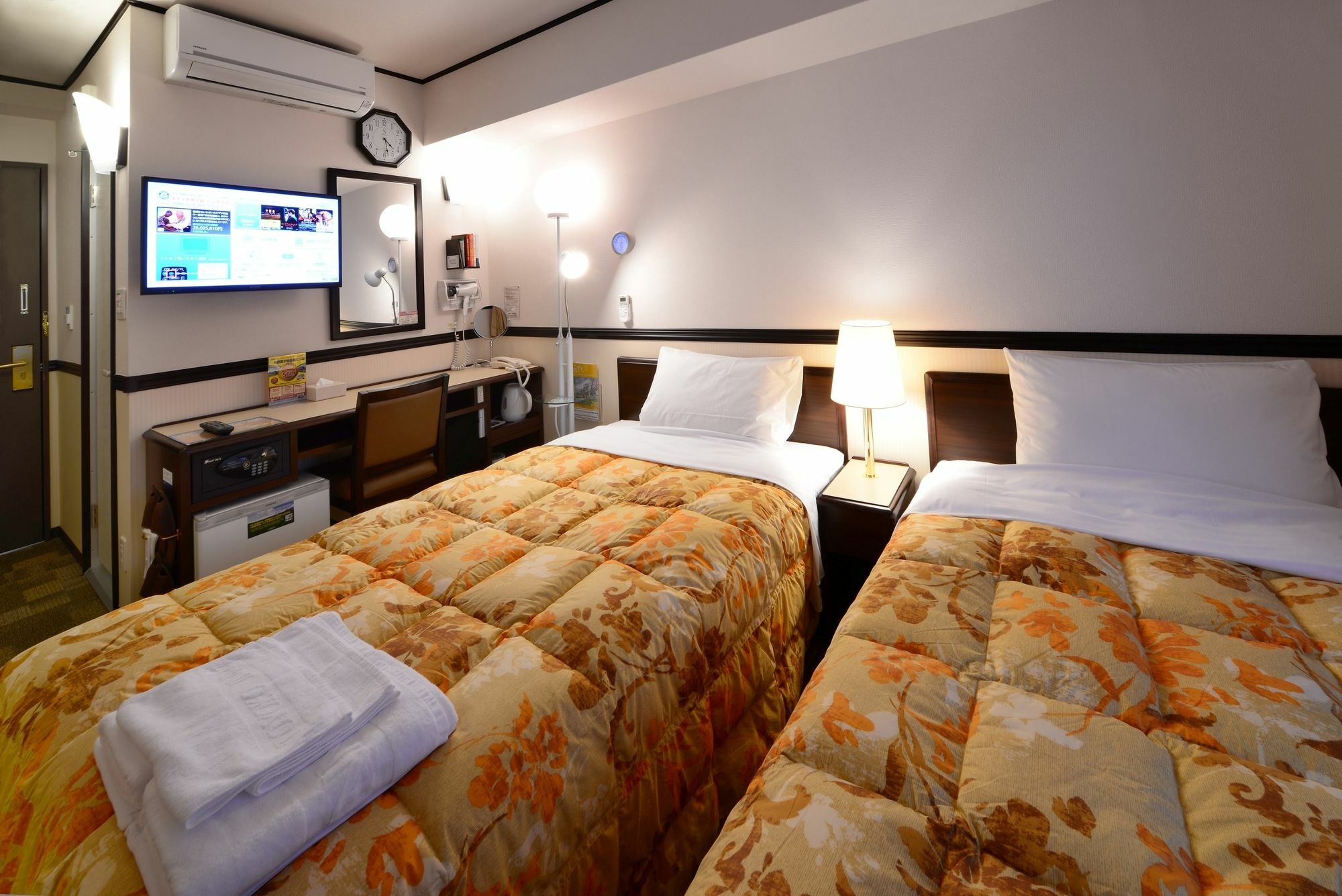 Toyoko Inn Kyoto Gojo Omiya Exteriör bild